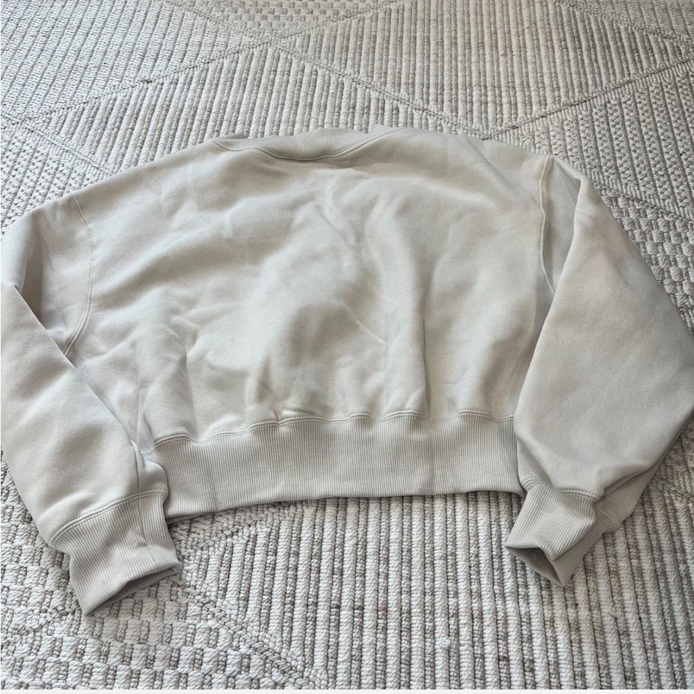 Nike Sportswear Phoenix Fleece Women's Cropped V-Neck Sweatshirt 
Size: Large - Picture 5 of 5